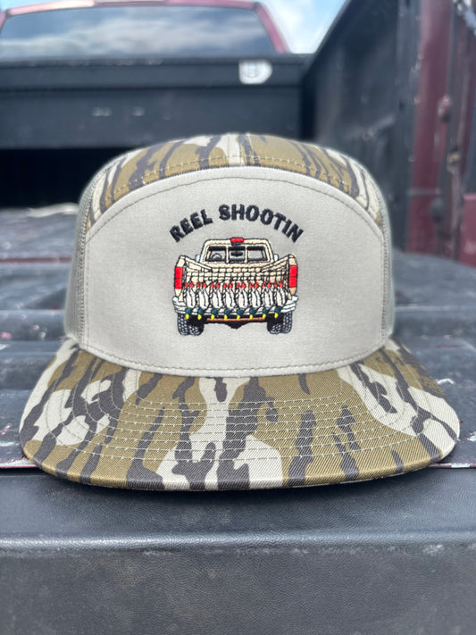 Ducks & Trucks 7 Panel - Green Camo