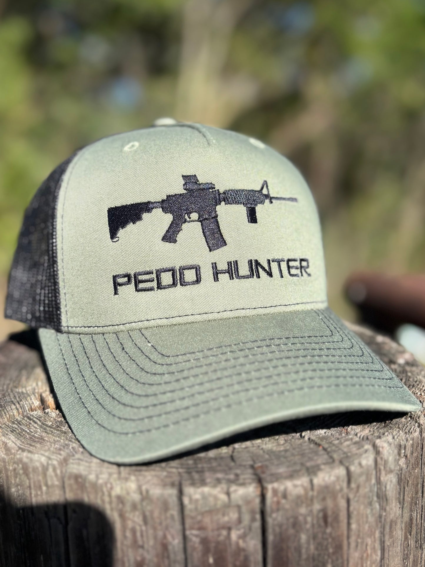 Pedo Hunter - Green
