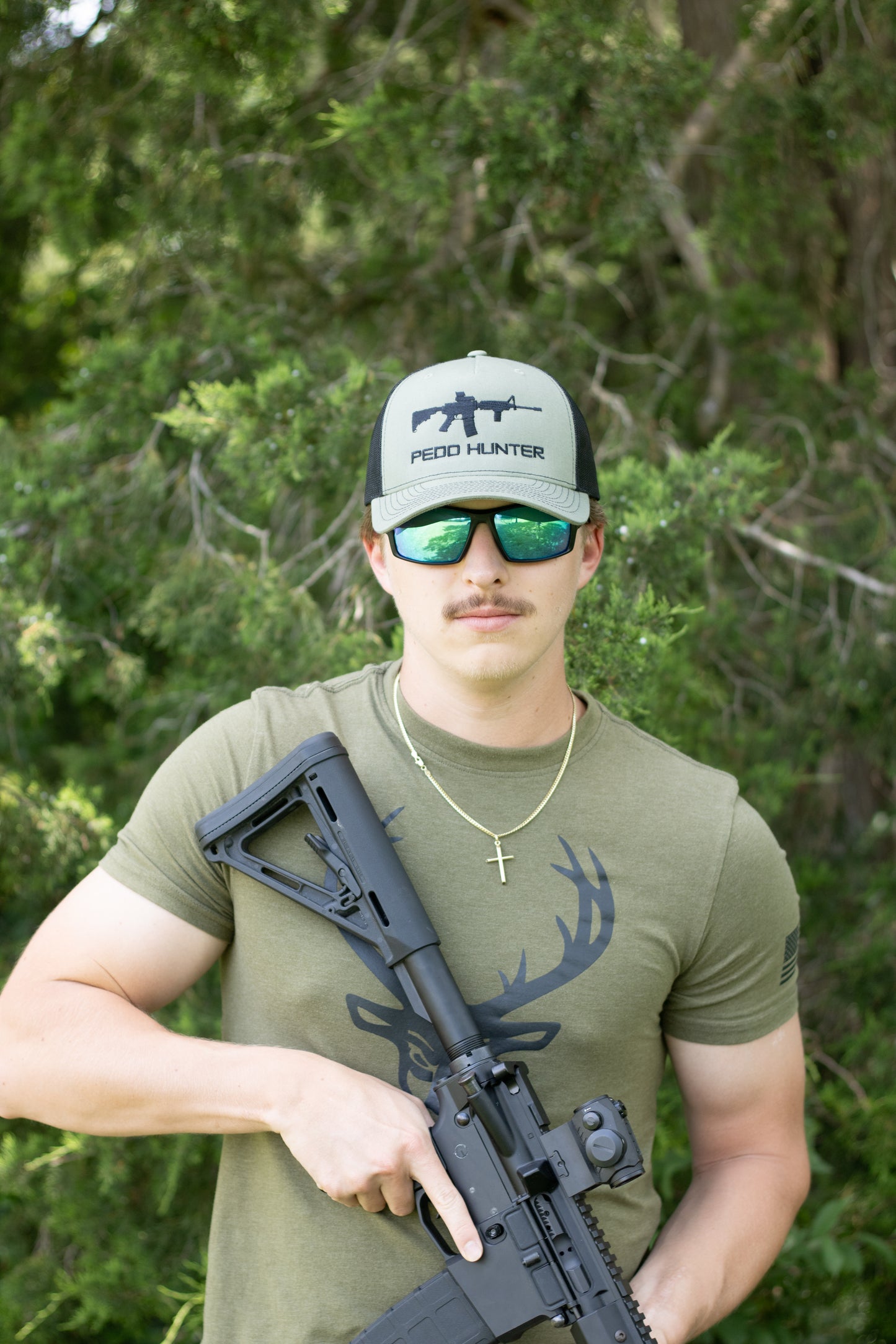 Pedo Hunter - Green